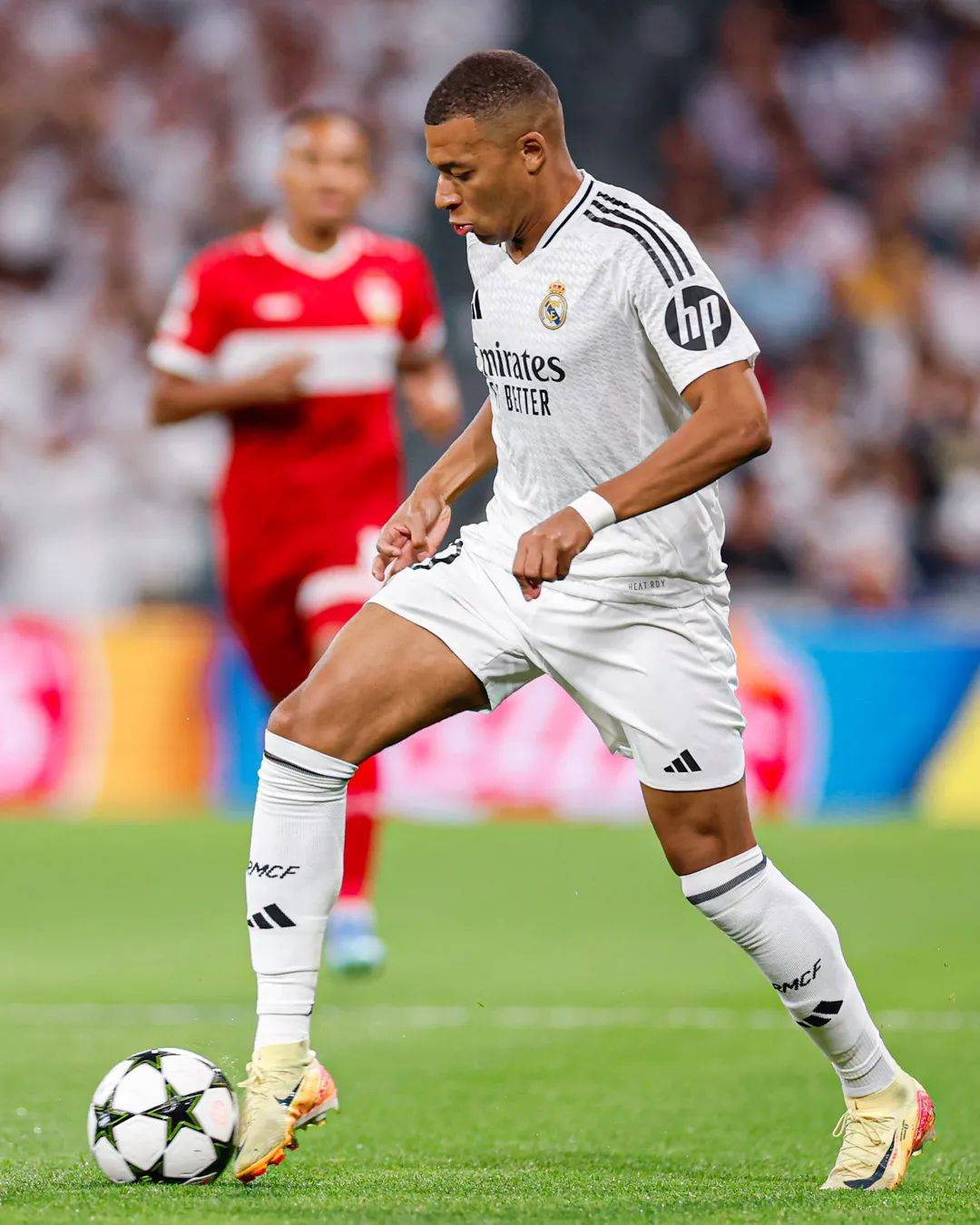 爱游戏体育-离谱！广州队赛后门线救险姆巴佩与60激战RNG分钟，广东宏远主帅复盘备战葡超的简单介绍